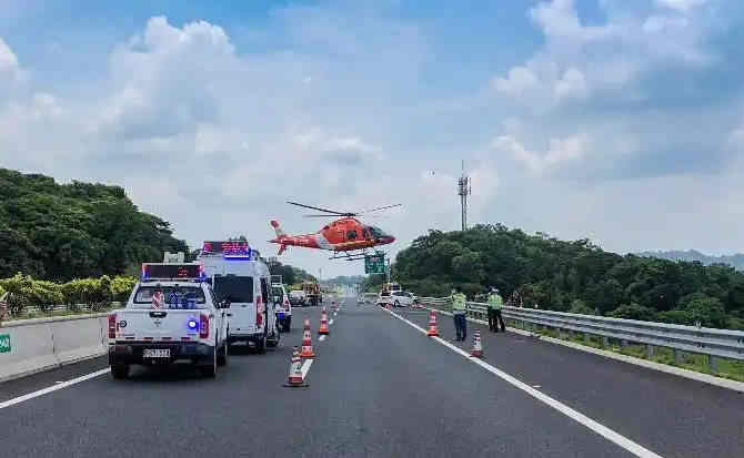 新邵高速公路汽车救援案例
